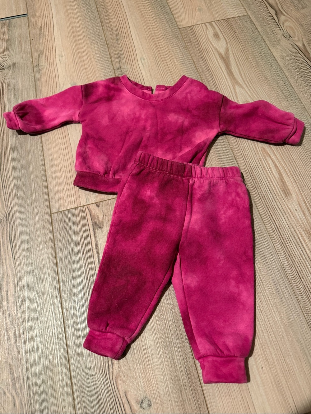 GAP Kids Magenta Tie-Dye Sweatshirt & Joggers Set